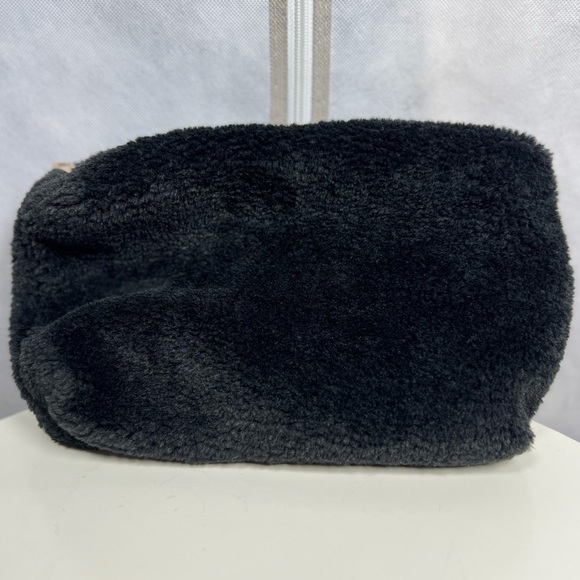 NWT Anthropologie The Love Knot Slouchy Bag: Sherpa Fleece Edition - Picture 4 of 5